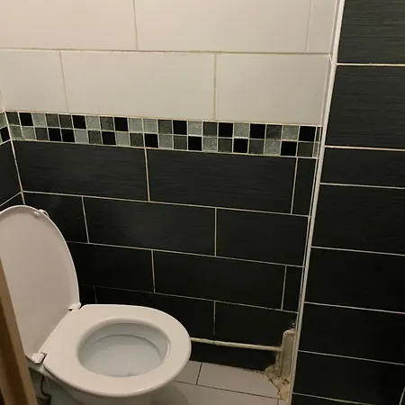 Cosy With Shared Bathroom Privat bolig